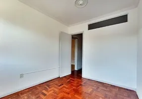 Foto 1 de Apartamento com 2 Quartos para alugar, 54m² em Azenha, Porto Alegre