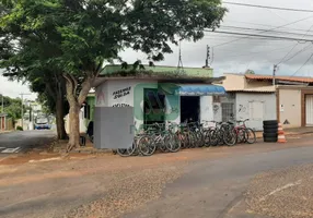 Foto 1 de Ponto Comercial com 8 Quartos à venda, 260m² em Martins, Uberlândia