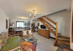 Foto 1 de Casa com 3 Quartos à venda, 174m² em Meaipe, Guarapari