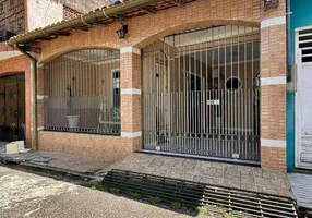 Foto 1 de Casa com 3 Quartos para alugar, 150m² em Umarizal, Belém