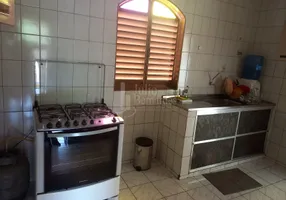 Foto 1 de Sobrado com 4 Quartos à venda, 270m² em Alice Maia, Montes Claros