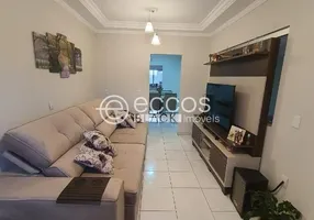 Foto 1 de Casa com 3 Quartos à venda, 180m² em Osvaldo Rezende, Uberlândia