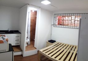 Kitnet Residencial para Locação no Água Verde em Curitiba, 40 m²