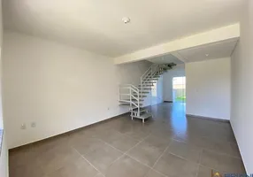 Foto 1 de Casa com 2 Quartos à venda, 92m² em São João do Rio Vermelho, Florianópolis