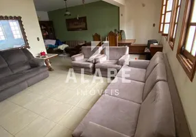Foto 1 de Casa com 4 Quartos à venda, 400m² em Vila Cordeiro, São Paulo