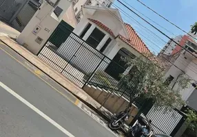 Foto 1 de Casa com 3 Quartos à venda, 80m² em Graças, Recife