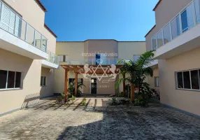 Foto 1 de Sobrado com 2 Quartos à venda, 82m² em Pontal de Santa Marina, Caraguatatuba