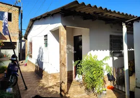 Foto 1 de Casa com 2 Quartos à venda, 162m² em Vila Nova, Porto Alegre
