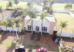 Foto 1 de Fazenda/Sítio com 5 Quartos à venda, 400m² em Vilage Santo Antonio, Boituva