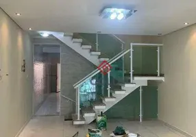 Foto 1 de Sobrado com 3 Quartos à venda, 139m² em Vila Bartira, Santo André