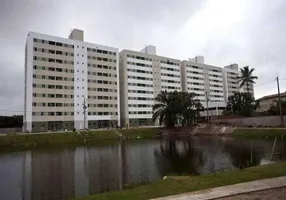 Foto 1 de Apartamento com 3 Quartos à venda, 69m² em Centro, Lauro de Freitas