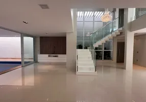 Foto 1 de Casa de Condomínio com 5 Quartos à venda, 549m² em Jardim Karaíba, Uberlândia