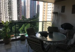 Foto 1 de Apartamento com 4 Quartos à venda, 186m² em Barra da Tijuca, Rio de Janeiro
