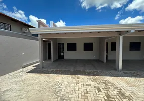 Foto 1 de Casa com 2 Quartos para alugar, 71m² em , Chapada dos Guimarães