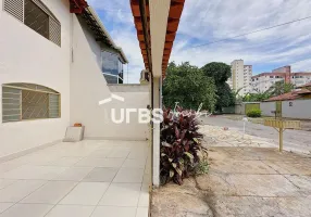 Foto 1 de Casa com 3 Quartos à venda, 148m² em Jardim América, Goiânia