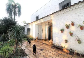 Foto 1 de Casa com 5 Quartos à venda, 696m² em Jardim Guedala, São Paulo