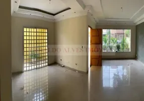 Foto 1 de Sobrado com 5 Quartos à venda, 331m² em Vila Brasilina, São Paulo