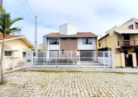 Foto 1 de Casa com 4 Quartos à venda, 207m² em Armação, Penha