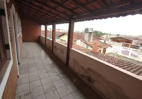 Foto 1 de Sobrado com 3 Quartos à venda, 150m² em Balneário Gaivota, Itanhaém