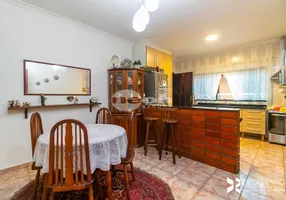 Foto 1 de Sobrado com 3 Quartos à venda, 245m² em Vila Curuçá, Santo André