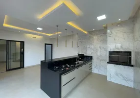 Foto 1 de Casa com 3 Quartos à venda, 230m² em Residencial Interlagos, Rio Verde