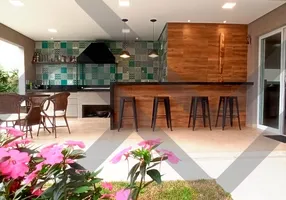 Foto 1 de Casa com 3 Quartos à venda, 265m² em Jardim do Lago, Atibaia