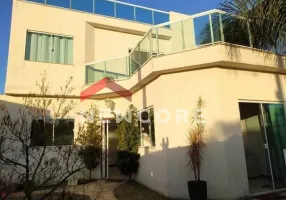 Foto 1 de Casa com 3 Quartos à venda, 210m² em Jardim Bela Vista, Rio das Ostras