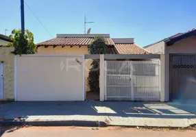 Foto 1 de Casa com 3 Quartos à venda, 102m² em Parque Santa Felícia Jardim, São Carlos