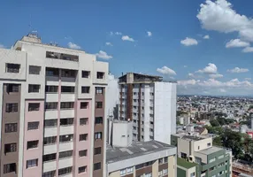Foto 1 de Apartamento com 3 Quartos à venda, 200m² em Centro, Curitiba