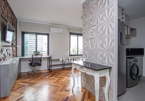 Foto 1 de Apartamento com 1 Quarto para alugar, 43m² em Auxiliadora, Porto Alegre