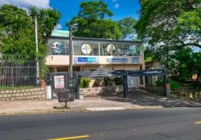 Foto 1 de Casa com 3 Quartos à venda, 290m² em Jardim Itú Sabará, Porto Alegre