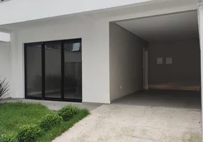 Foto 1 de Sobrado com 3 Quartos à venda, 220m² em Barra Sul, Balneário Camboriú