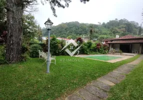 Foto 1 de Casa com 4 Quartos à venda, 250m² em Coronel Veiga, Petrópolis