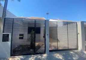 Foto 1 de Casa com 3 Quartos para alugar, 150m² em Jardim Monte Rei, Maringá