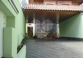 Foto 1 de Sobrado com 3 Quartos à venda, 220m² em Vila Mazzei, São Paulo