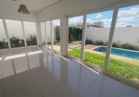 Foto 1 de Casa de Condomínio com 4 Quartos à venda, 360m² em Residencial Villaggio III, Bauru