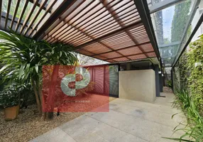 Foto 1 de Sobrado com 4 Quartos à venda, 243m² em Jardim Novo Mundo, São Paulo