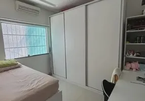 Foto 1 de Casa com 2 Quartos à venda, 92m² em Vila Ré, São Paulo