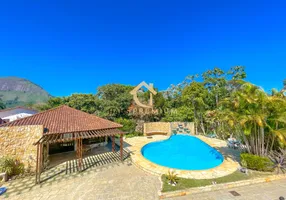 Foto 1 de Casa com 4 Quartos à venda, 502m² em Parque São Luiz, Teresópolis