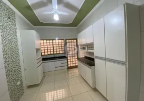 Foto 1 de Casa com 3 Quartos à venda, 109m² em Jardim Novo Bongiovani, Presidente Prudente