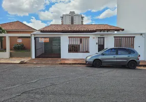 Foto 1 de Ponto Comercial com 3 Quartos para alugar, 150m² em Martins, Uberlândia