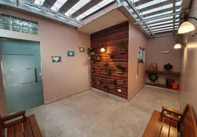 Foto 1 de Casa com 4 Quartos à venda, 100m² em Horto do Ipê, São Paulo