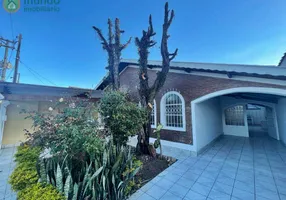 Foto 1 de Casa com 3 Quartos para alugar, 200m² em Jardim Independência, Taubaté