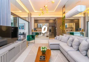 Foto 1 de Apartamento com 2 Quartos à venda, 231m² em Água Verde, Curitiba
