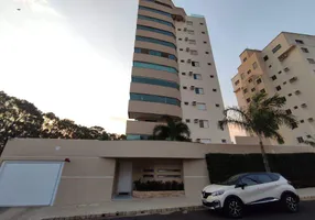 Foto 1 de Apartamento com 3 Quartos para alugar, 280m² em Saraiva, Uberlândia