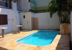 Foto 1 de Casa com 6 Quartos para alugar, 200m² em Nacoes, Balneário Camboriú
