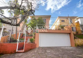 Foto 1 de Casa com 4 Quartos à venda, 332m² em Petrópolis, Porto Alegre