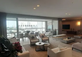 Foto 1 de Apartamento com 3 Quartos à venda, 255m² em Goiabeiras, Cuiabá