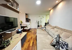 Foto 1 de Apartamento com 3 Quartos à venda, 77m² em Jardim Arpoador Zona Oeste, São Paulo