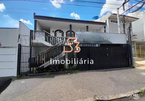 Foto 1 de Imóvel Comercial com 7 Quartos para venda ou aluguel, 430m² em Centro, Uberlândia
